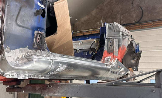 Mazda MX-5 Zijschermen en Dorpels Herstellen – Professionele Roestverwijdering en Duurzame Reparatie